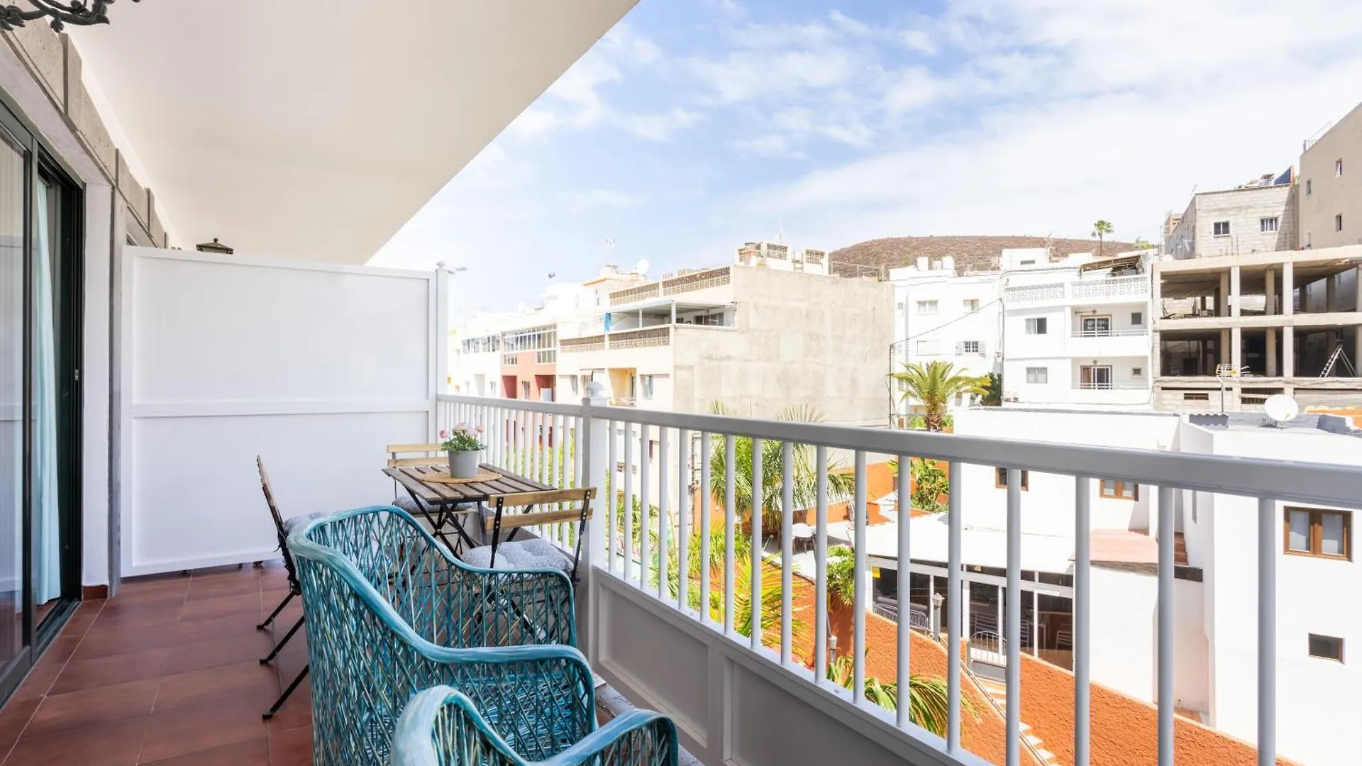 Los Cristianos Center 0*, Los Cristianos (Tenerife) España