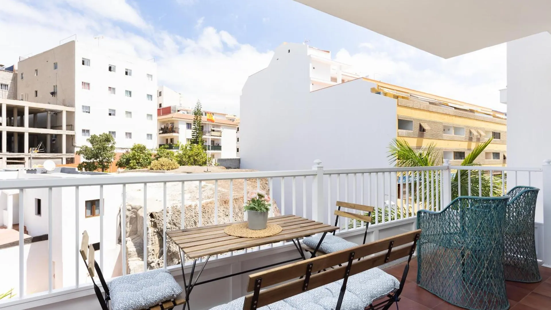 Los Cristianos Center 0*, Los Cristianos (Tenerife) España